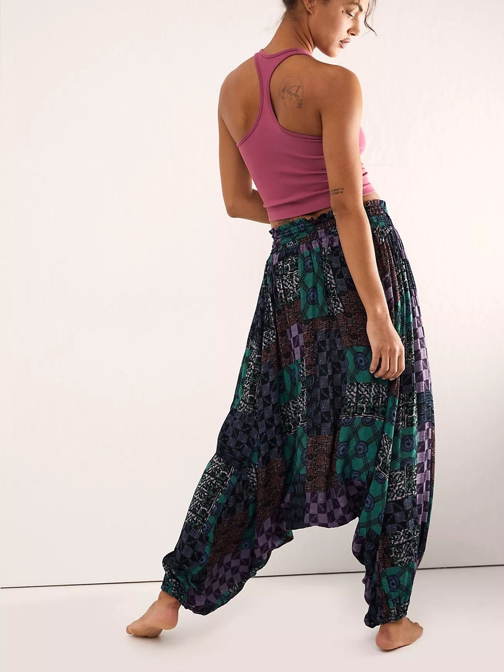 Free People Into the Wild Boho Patchwork Harem Pant Size Small Slouchy Fit - Picture 2 of 9